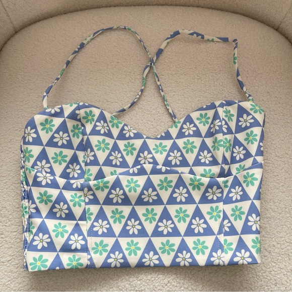 ❌SOLD❌ ✨Used Like NEW!✨ ZARA cropped top and ankle leg pants set! - Picture 6 of 13